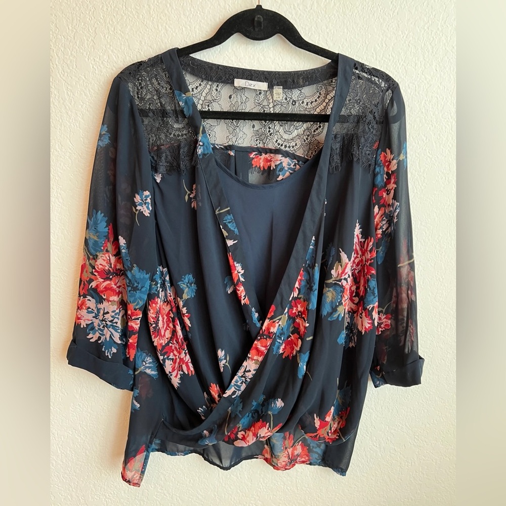 Dex Womanʻs floral and lace sheer blouse
